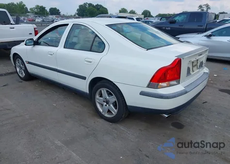 2002 Volvo S60 2.4T z USA, uszkodzony, nr VIN YV1RS58D722119218